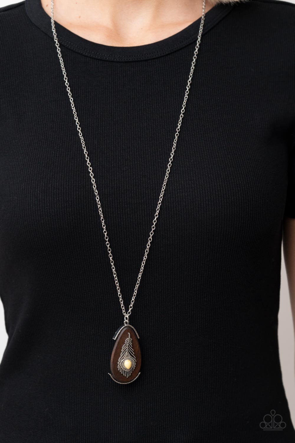Personal FOWL Paparazzi Accessories Necklace with Earrings Yellow