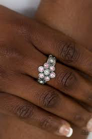 Garland Glamour Paparazzi Accessories Ring